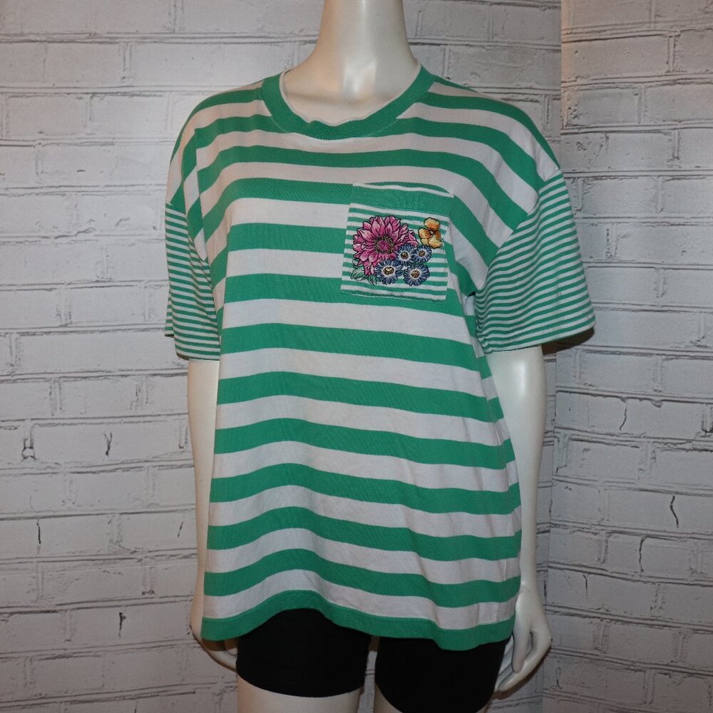 🌿🤍💚 Suburbans Tee · Garden Stripe · Size XL